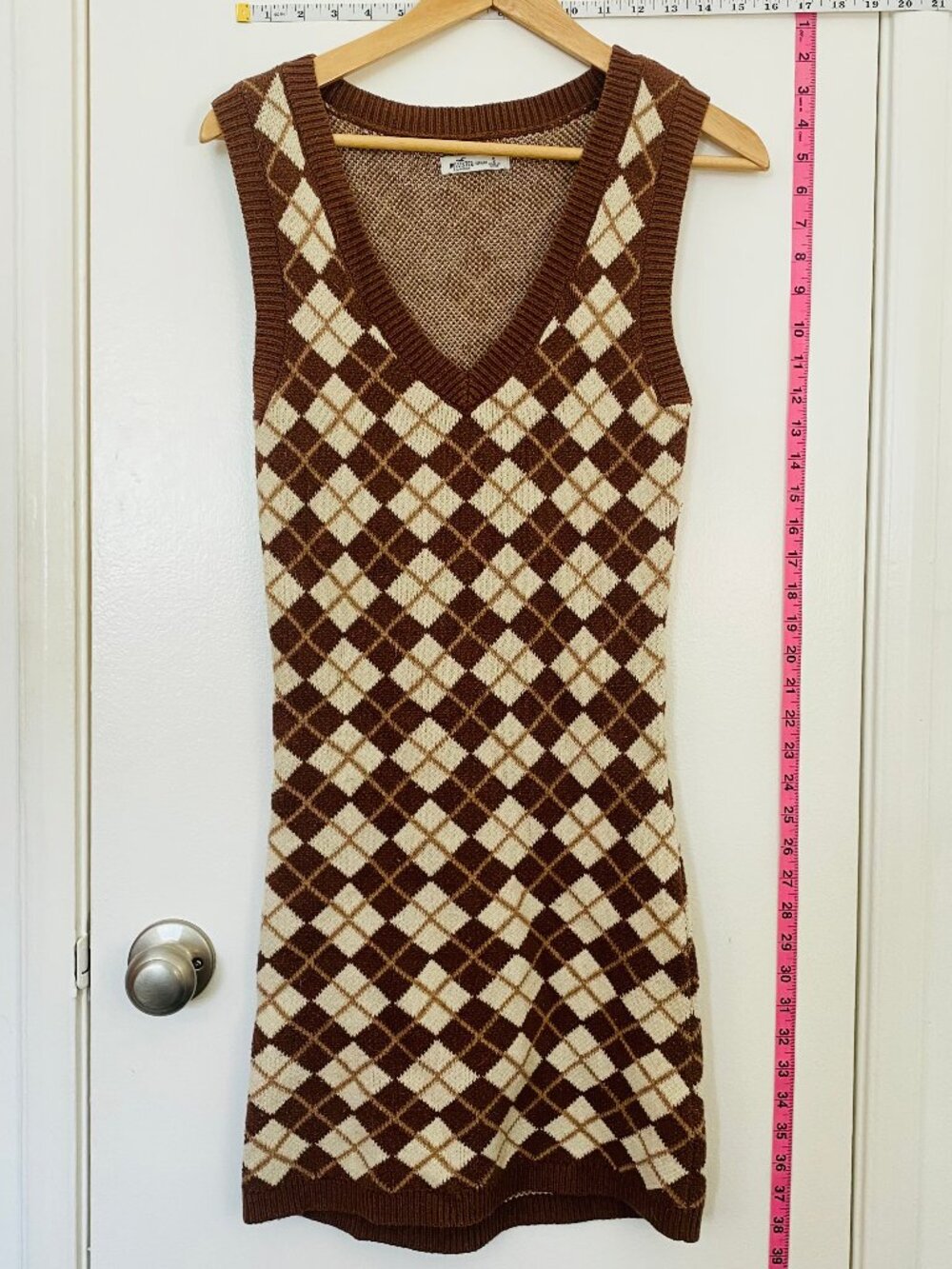 Hollister Brown Argyle V-Neck Sleeveless Sweater Mini Dress